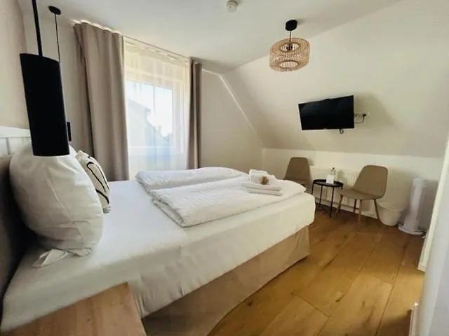 Strandhuus 招待所